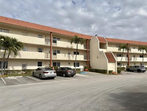 271 S Hollybrook Drive Pembroke Pines FL 33025