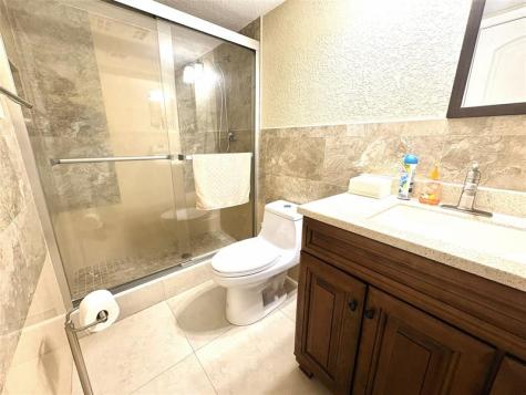 271 S Hollybrook Drive Pembroke Pines FL 33025