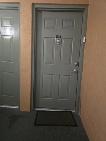 7970 N Nob Hill Road Tamarac FL 33321