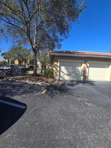 7970 N Nob Hill Road Tamarac FL 33321