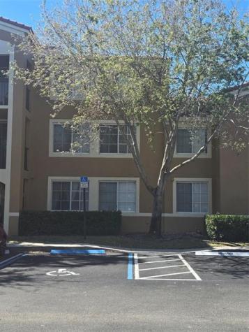 7970 N Nob Hill Road Tamarac FL 33321