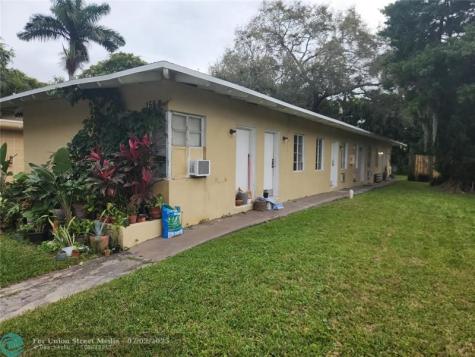 1546 NE 111th Street Miami FL 33161
