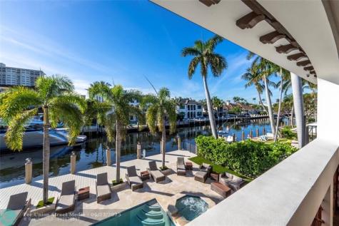 2430 Castilla Isle Fort Lauderdale FL 33301