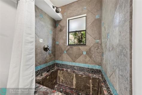 2430 Castilla Isle Fort Lauderdale FL 33301