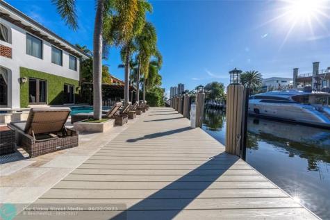 2430 Castilla Isle Fort Lauderdale FL 33301