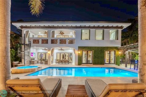 2430 Castilla Isle Fort Lauderdale FL 33301