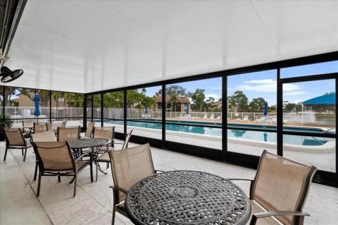 527 Shady Pine Way Greenacres FL 33415