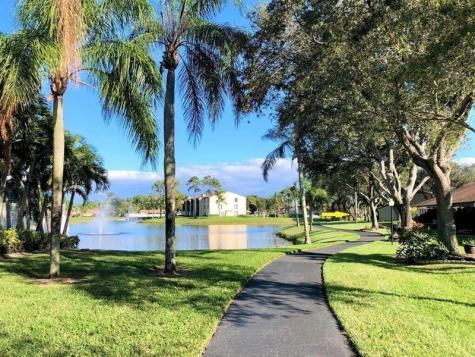 527 Shady Pine Way Greenacres FL 33415