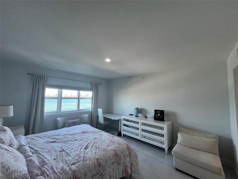 2650 Lake Shore Drive Riviera Beach FL 33404
