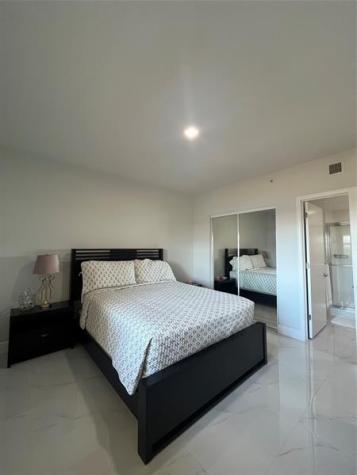 2650 Lake Shore Drive Riviera Beach FL 33404