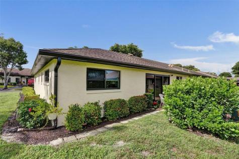 4840 Greentree Lane Boynton Beach FL 33436