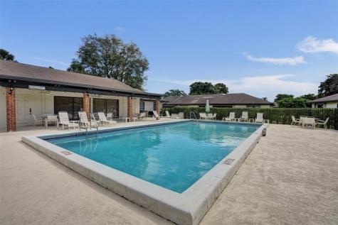 4840 Greentree Lane Boynton Beach FL 33436
