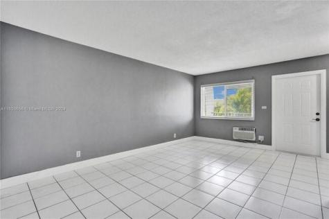 1816 E Oakland Park Boulevard Oakland Park FL 33306