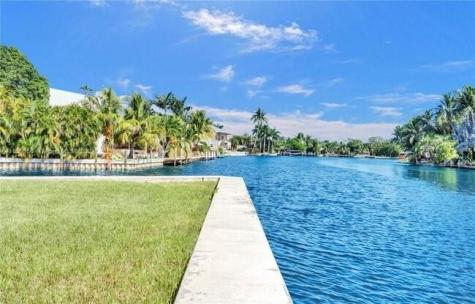 1816 E Oakland Park Boulevard Oakland Park FL 33306