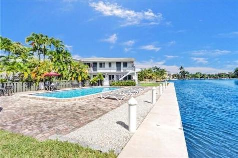 1816 E Oakland Park Boulevard Oakland Park FL 33306