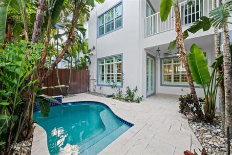 218 NE 15th Avenue Fort Lauderdale FL 33301