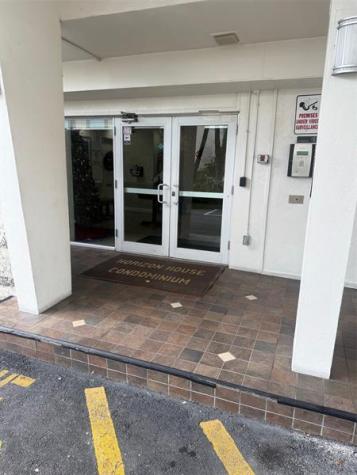 2555 NE 11th Street Fort Lauderdale FL 33304
