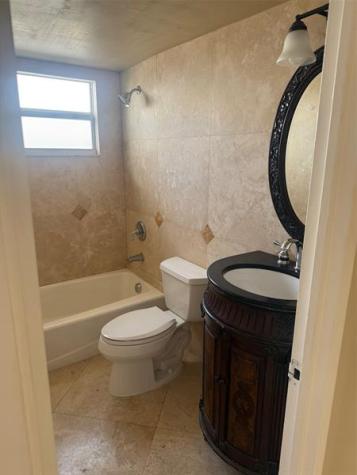 2555 NE 11th Street Fort Lauderdale FL 33304
