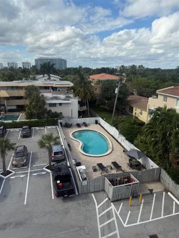 2555 NE 11th Street Fort Lauderdale FL 33304