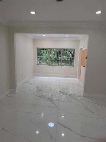 6410 NW Miami Court Miami FL 33150
