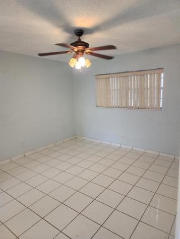 5031 W Oakland Park Boulevard Lauderdale Lakes FL 33313