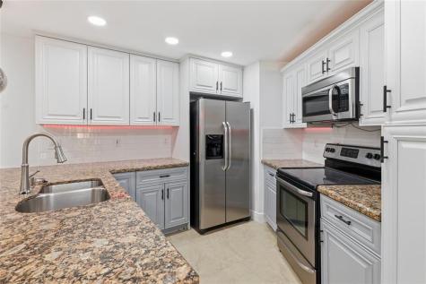 23048 Oxford Place Boca Raton FL 33433