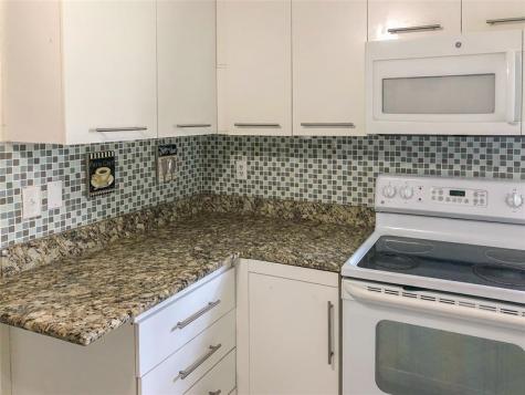 5614 Hammock Lane Lauderhill FL 33319