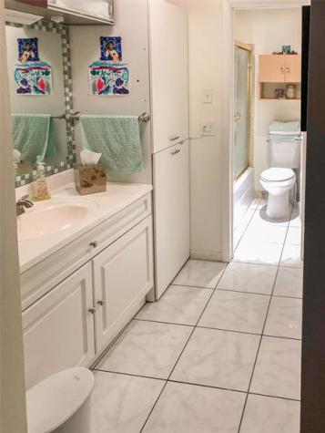 5614 Hammock Lane Lauderhill FL 33319