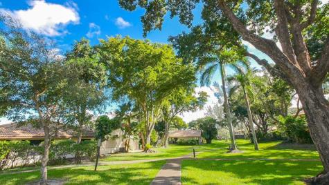 5614 Hammock Lane Lauderhill FL 33319
