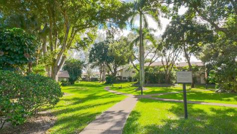 5614 Hammock Lane Lauderhill FL 33319
