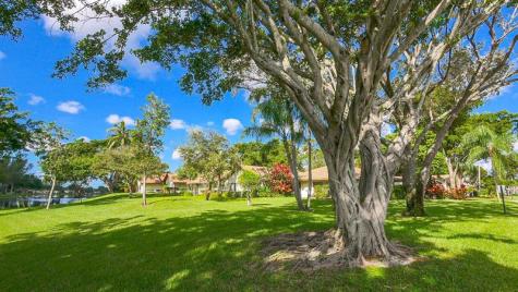 5614 Hammock Lane Lauderhill FL 33319