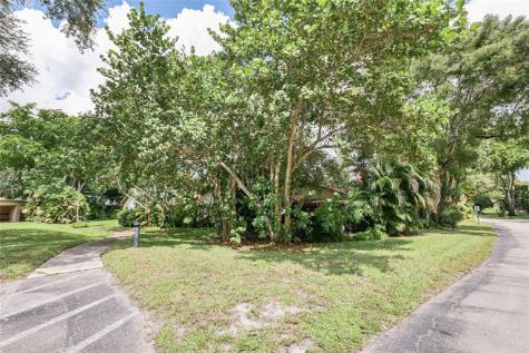 5614 Hammock Lane Lauderhill FL 33319