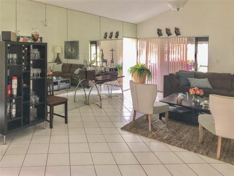 5614 Hammock Lane Lauderhill FL 33319