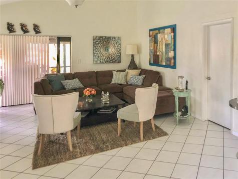 5614 Hammock Lane Lauderhill FL 33319