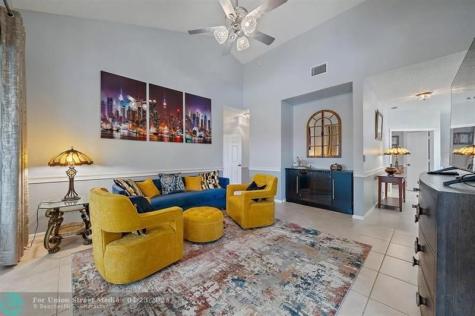 402 E Sea Oats Drive Juno Beach FL 33408