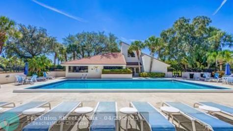 402 E Sea Oats Drive Juno Beach FL 33408