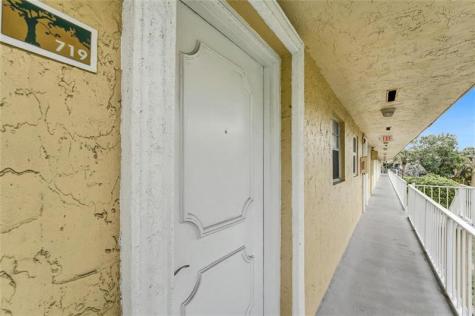 5186 NE 6th Avenue Oakland Park FL 33334
