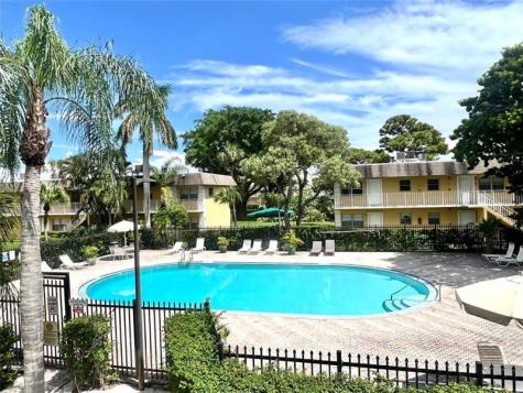 5186 NE 6th Avenue Oakland Park FL 33334