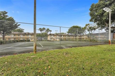 5186 NE 6th Avenue Oakland Park FL 33334