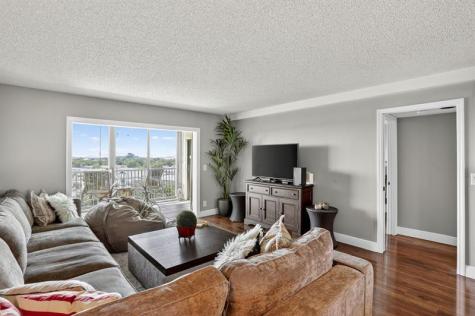 2202 S Cypress Bend Drive Pompano Beach FL 33069