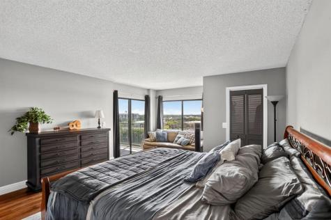 2202 S Cypress Bend Drive Pompano Beach FL 33069