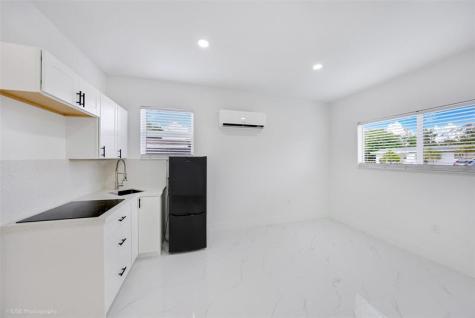 1240 NW 172nd Street Miami FL 33169
