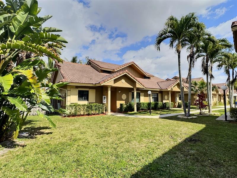 2652 Riverside Drive Coral Springs FL 33065