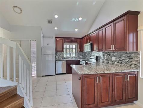 2652 Riverside Drive Coral Springs FL 33065