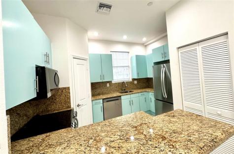 3213 NE 5th Street Pompano Beach FL 33062