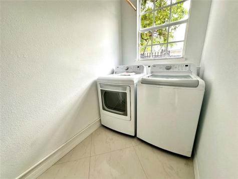 3213 NE 5th Street Pompano Beach FL 33062