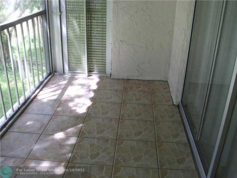 8940 S Hollybrook Bl Pembroke Pines FL 33025