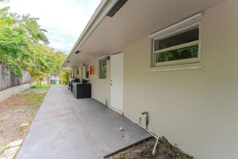801 SW 1st Street Dania Beach FL 33004