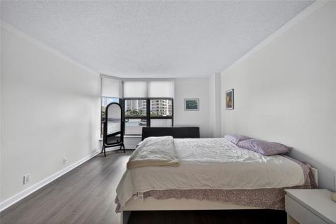 3530 Mystic Pointe Drive Aventura FL 33180