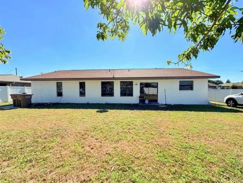 1117 SE 19th Terrace Cape Coral FL 33990